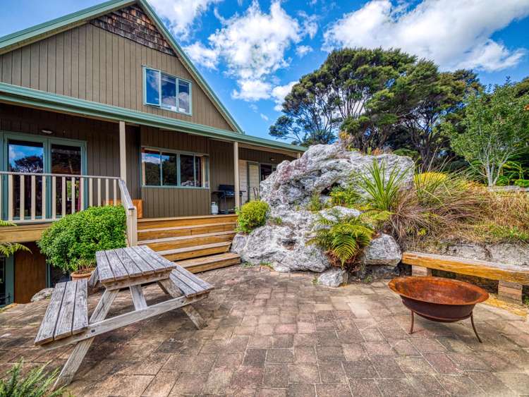 18 Lichen Grove Russell_19