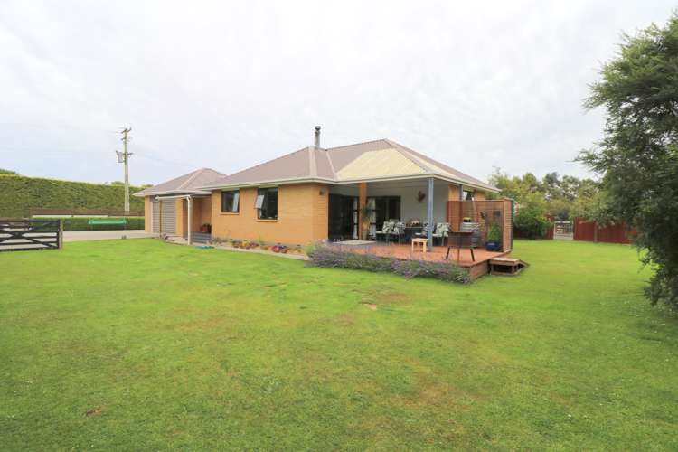 151 Breeze Road Ryal Bush_32