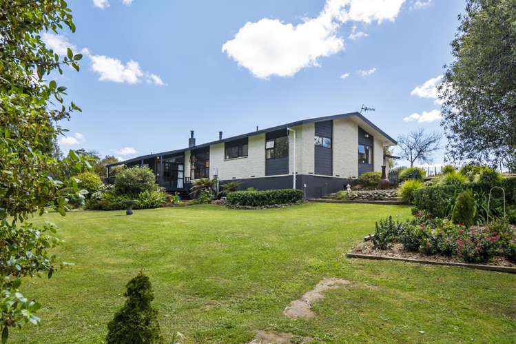61 Turitea Road Fitzherbert_4