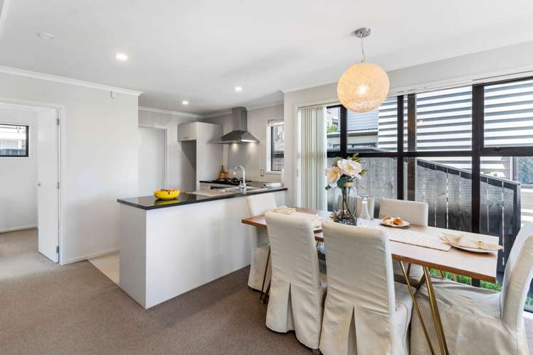 16 Hirimate Place Flat Bush_26