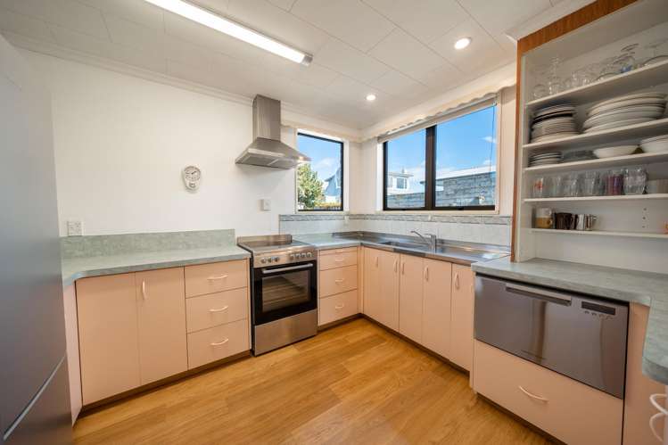 108 Chelmsford Street Windsor_8