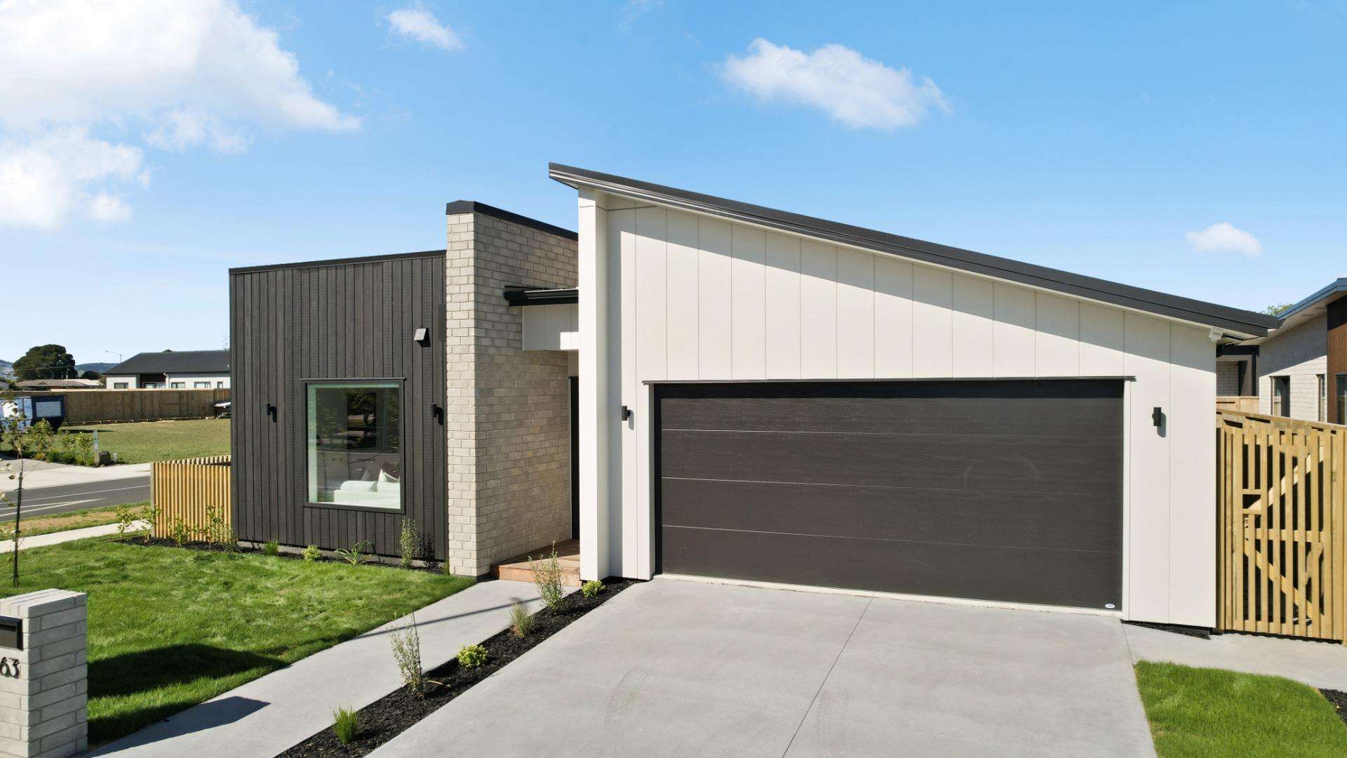 63 Kelly Road 11373_0