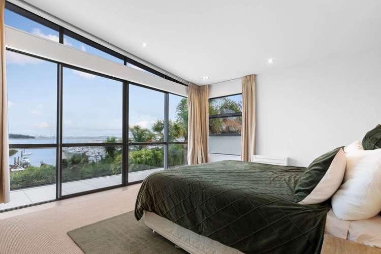 17 Courtneys West Harbour_11