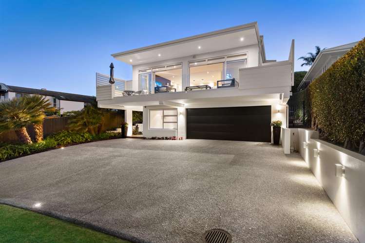 66 Churchill Road Murrays Bay_33