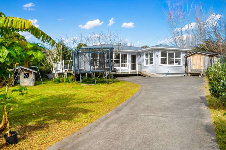 5A & 5B Waipouri Road Mangere_12