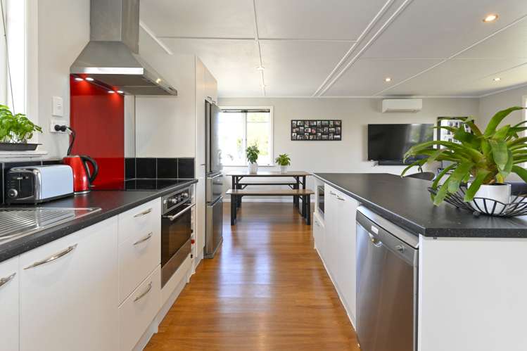 405 Huia Place Camberley_2