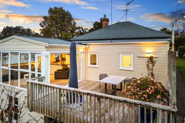 15 West Lynn Road_2