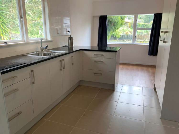 1/28 Camelot Place Glenfield_0