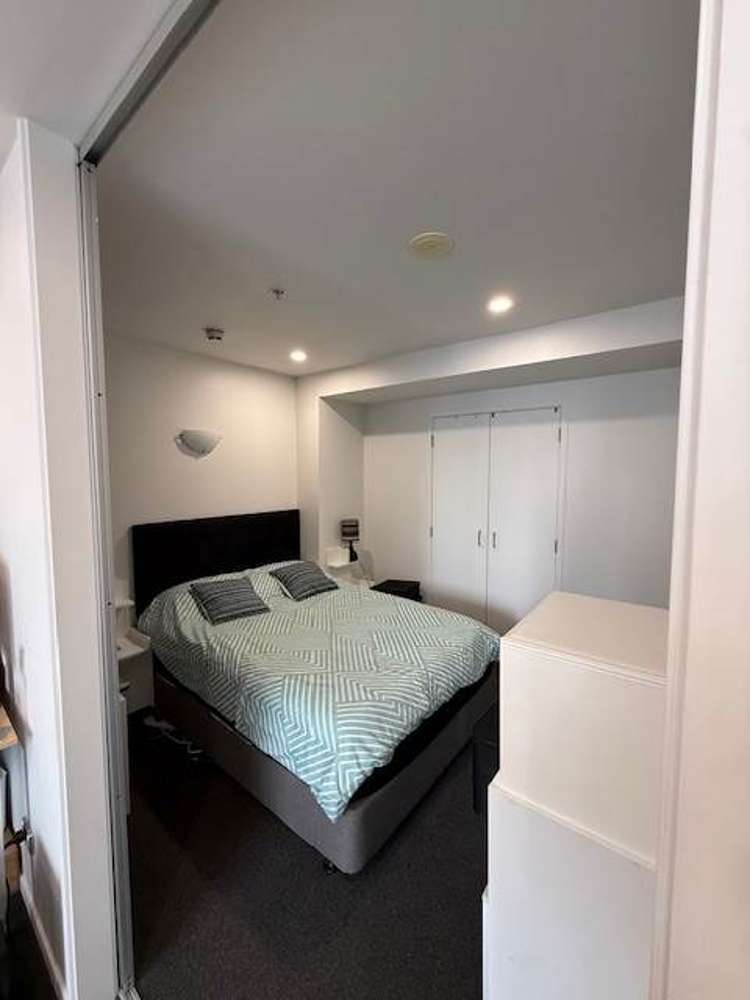 907/17 Vogel Lane City Centre_6