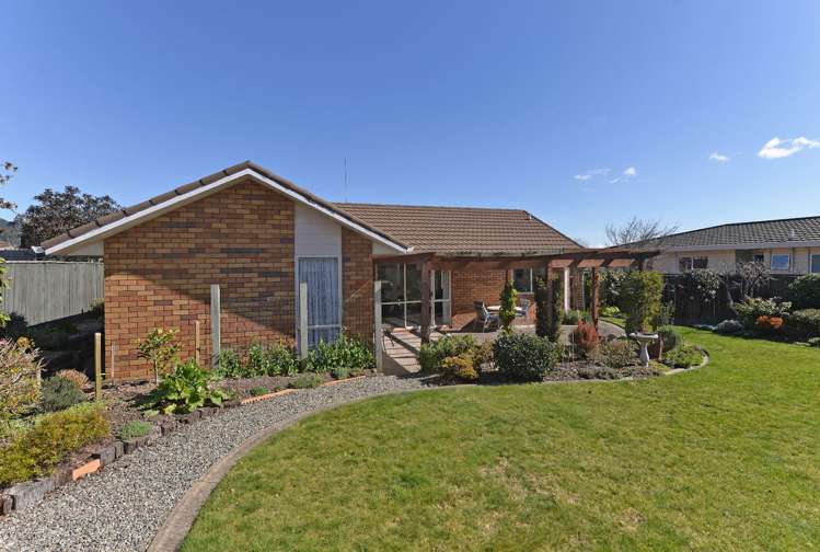 36 Farnham Drive Richmond_6