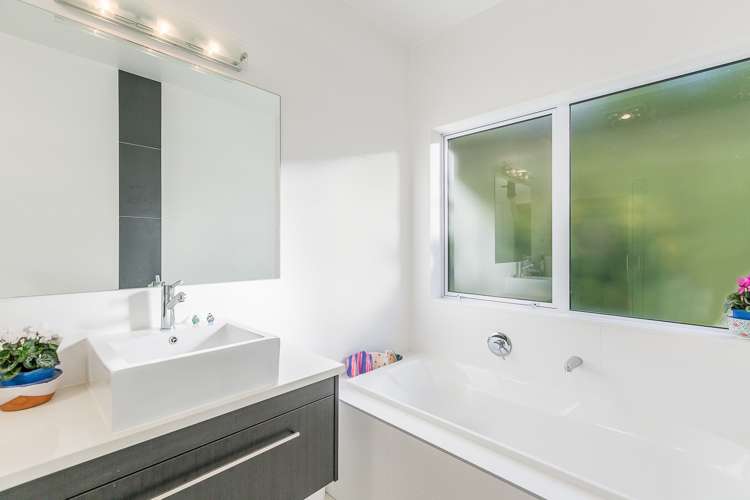 26 Seaview Crescent Hatfields Beach_17