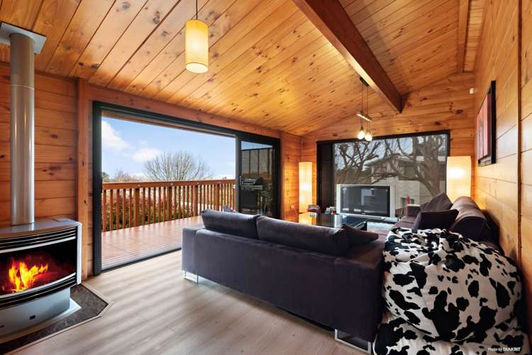 38 Gibbs Crescent Red Hill_1