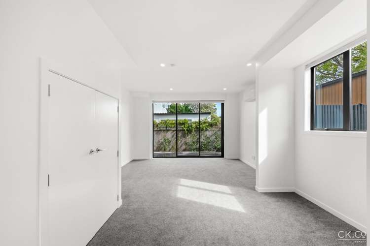 11/323 Riverside Drive Waterloo_7