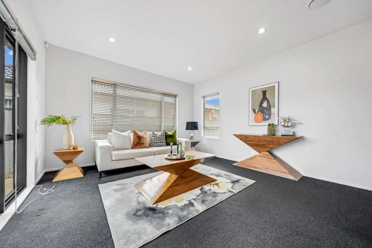 45 Castlederg Drive Flat Bush_10