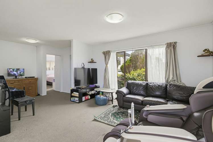 11 Ashton Fitchett Drive Brooklyn_14