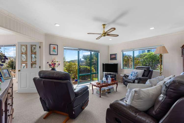 17 Village Park Drive Welcome Bay_8