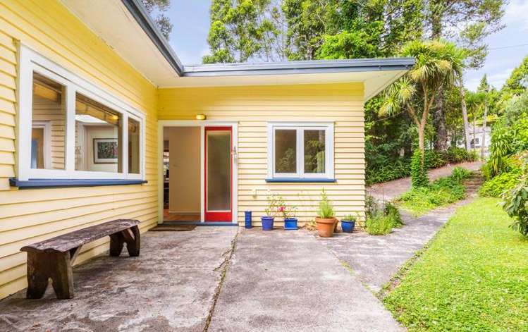 8 Tainui Road Titirangi_3