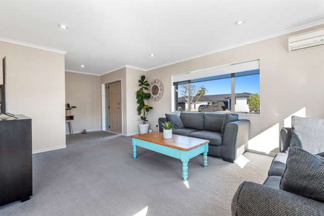 6 Poinsettia Place Mount Maunganui_2