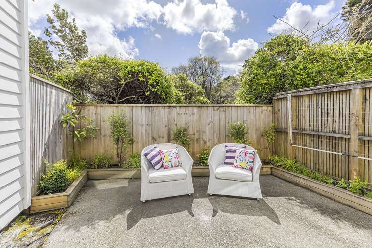 12/7 Handyside Street Tawa_13