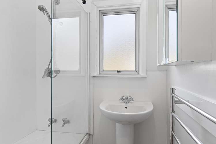 13 Mcgowan Road Wainuiomata_11