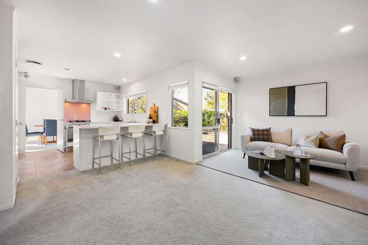 1 The Avenue Harrowfield_3