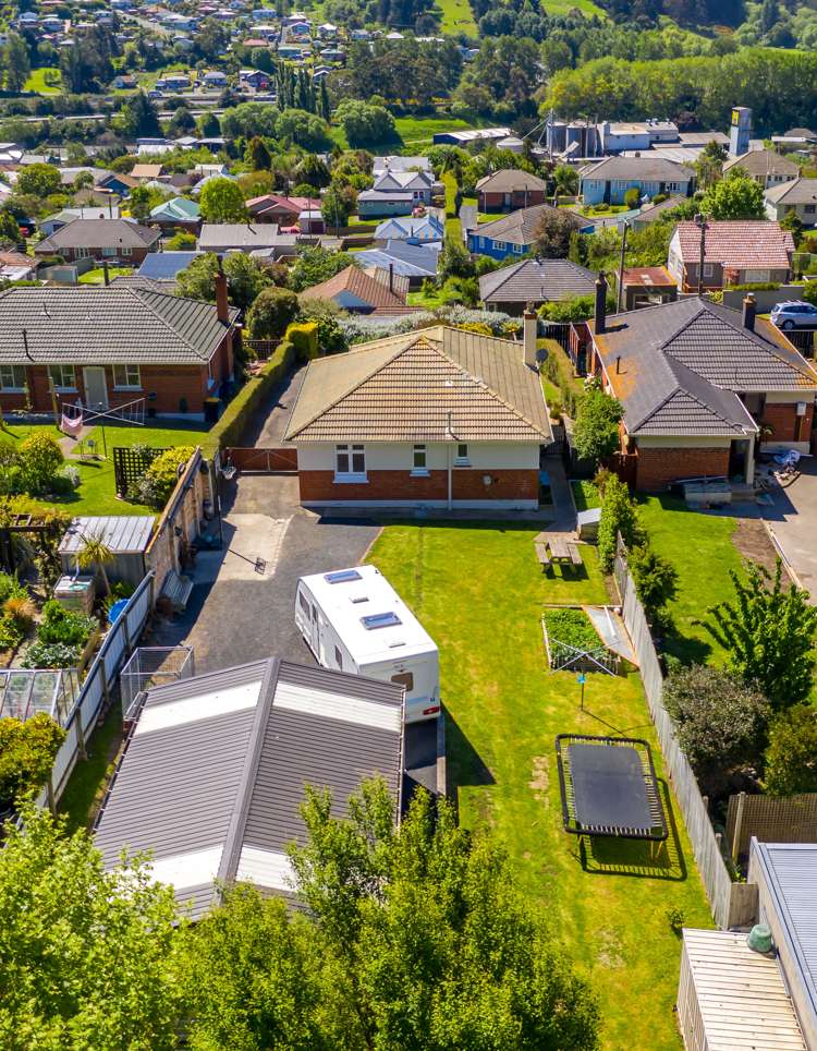 111 District Road Green Island_19