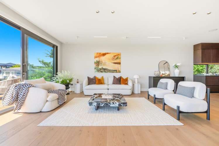 52 Beach Road Castor Bay_8