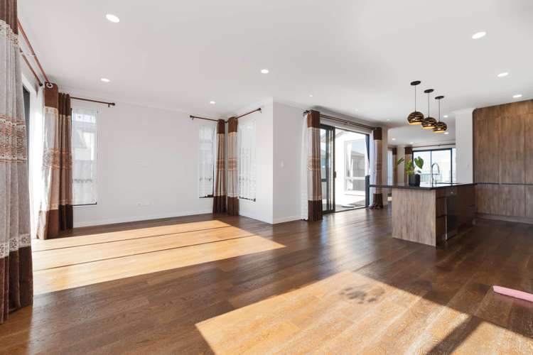 56 Taikura Avenue Red Beach_12