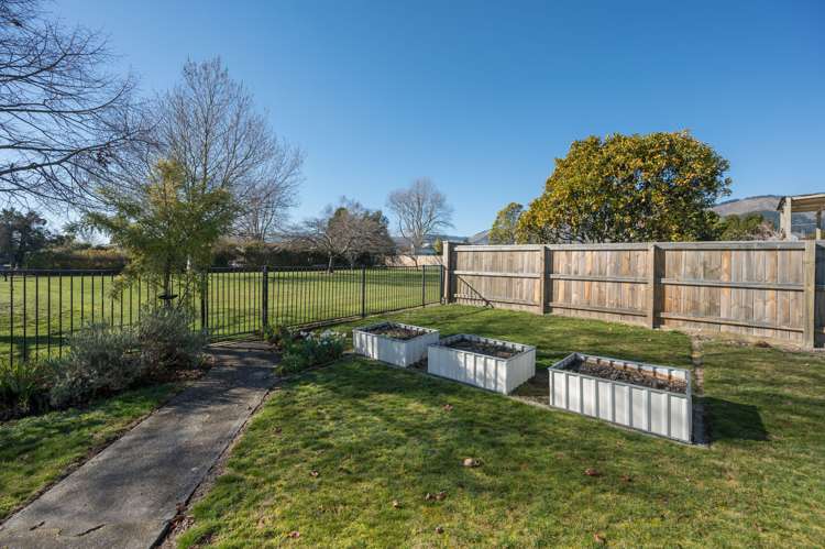 7 Field Place Richmond_19