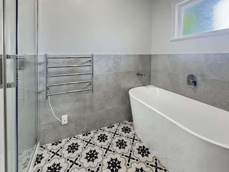 55 Cambridge Road Riverhead_5