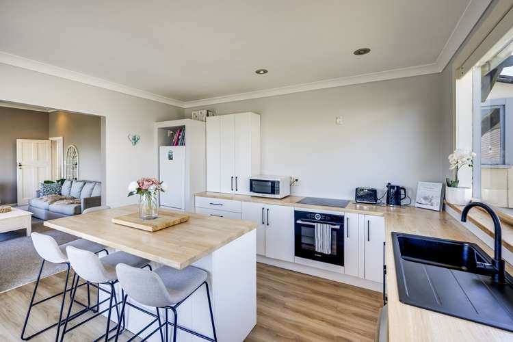 9 Lawrence Road Hospital Hill_5