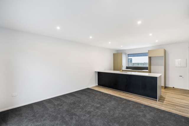 2/67 Osborne Street Waltham_2