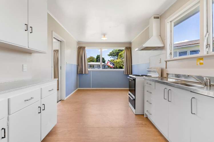 22 President Avenue Papakura_19