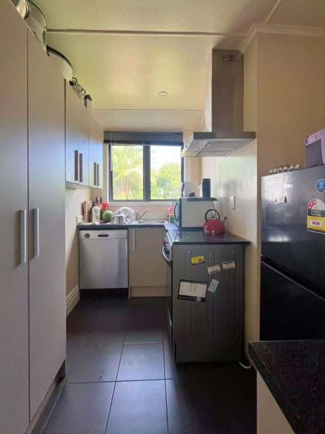 A/6 Leslie Ave 1781_4