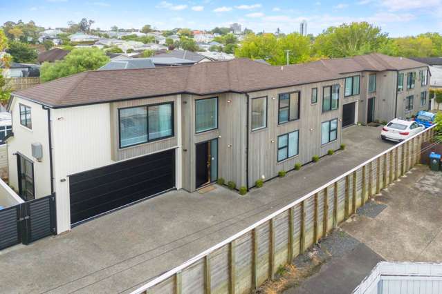 Live Large in Remuera