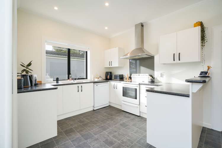 123 Bamborough Street Richmond_10