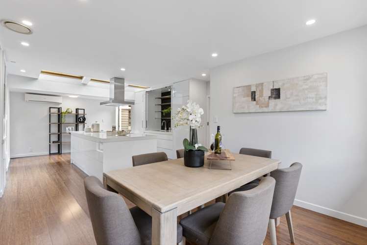 122 Beach Road Castor Bay_6