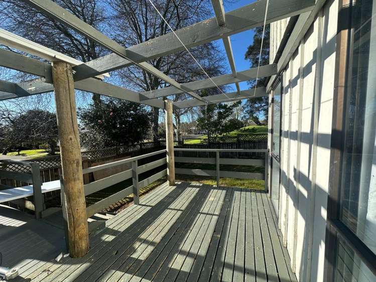 11 Muirfield Street Wattle Downs_2