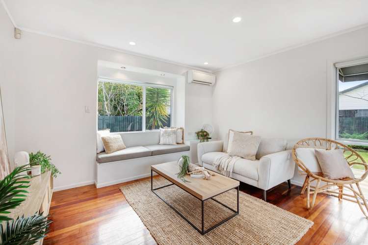 16 Ross Crescent Orewa_5