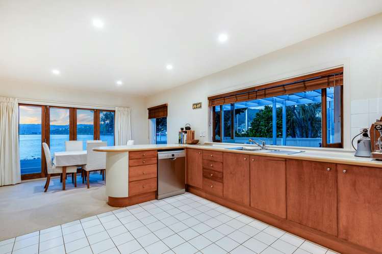 1/2 Gill Road Lowry Bay_7