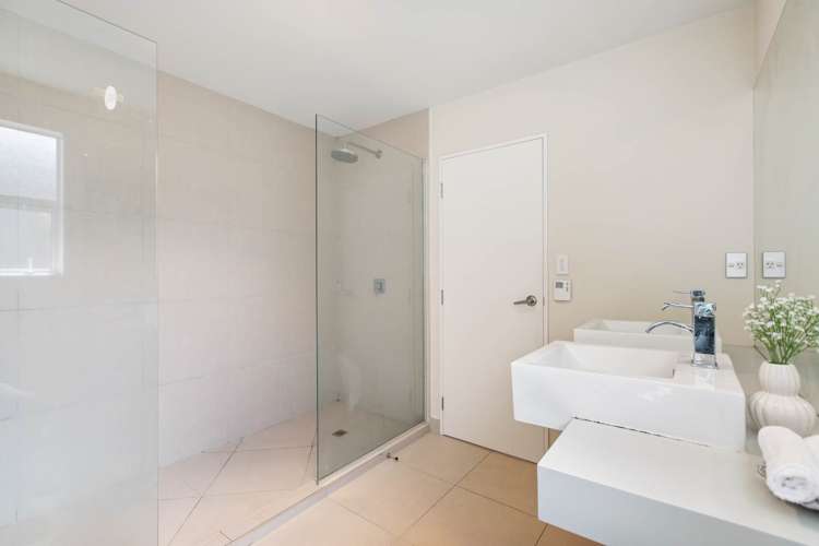 684b Beach Road Browns Bay_10