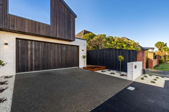 Eye-Catching New Build With Skylights