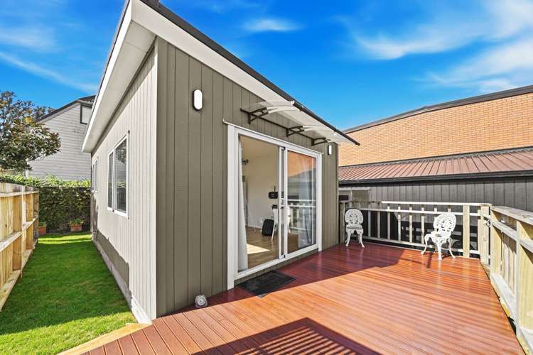 2/12 Philson Terrace Browns Bay_14