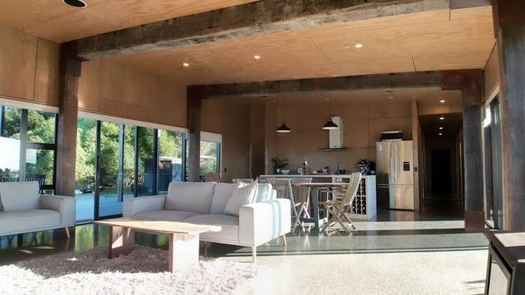 35 Tama Road Riversdale Beach_2