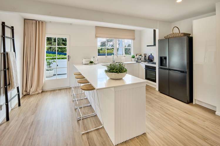 3 Corrondella Grove Belmont_3