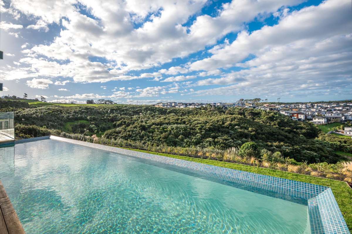 15 Ridgelea Road_3