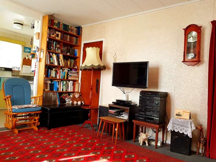 232 Mount Smart Road Onehunga_16