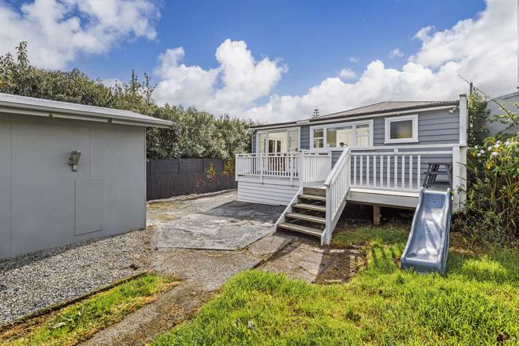 3 Ozone Road Stanmore Bay_27