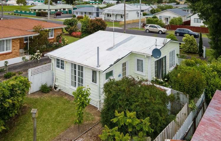 9 George Street Paeroa_14