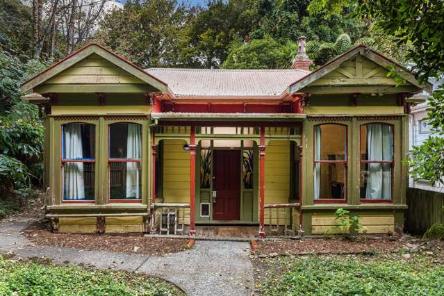 CHARACTER COTTAGE WITH HUGE POTENTIAL